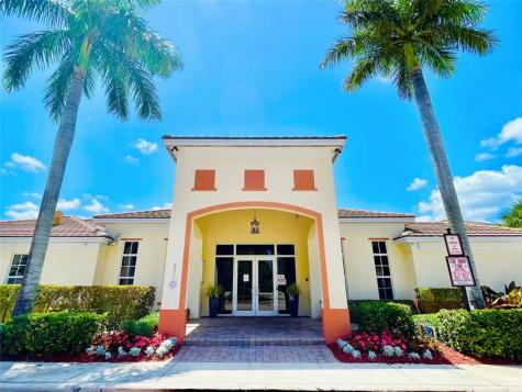 621 SW 1st Avenue Pompano Beach FL 33060