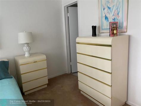 811 S Hollybrook Drive Pembroke Pines FL 33025