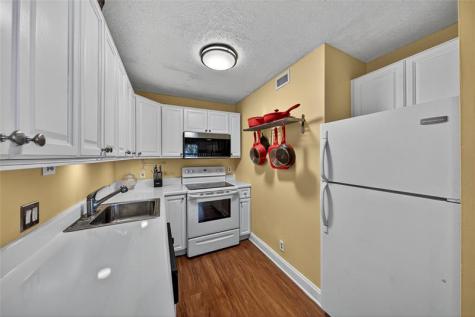2840 NE 14th Street Pompano Beach FL 33062