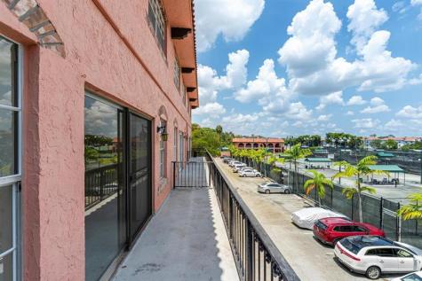 650 Tennis Club Drive Fort Lauderdale FL 33311
