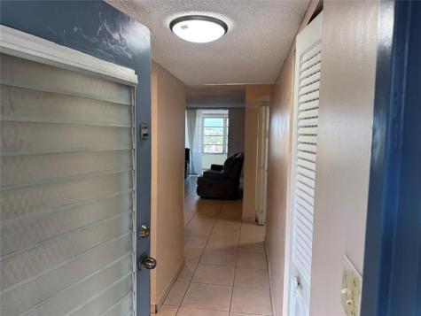 2860 Somerset Drive Fort Lauderdale FL 33311