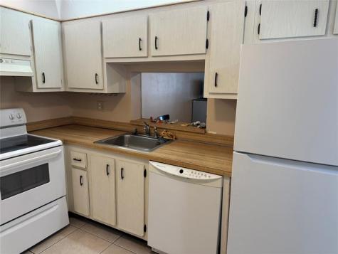 2860 Somerset Drive Fort Lauderdale FL 33311