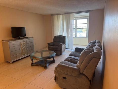 2860 Somerset Drive Fort Lauderdale FL 33311