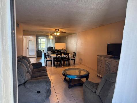 2860 Somerset Drive Fort Lauderdale FL 33311