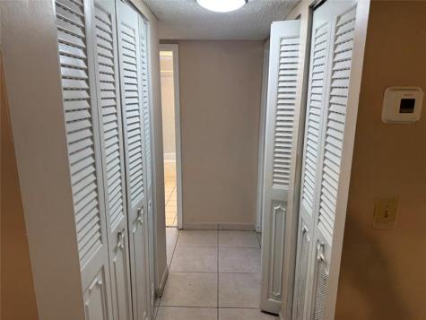 2860 Somerset Drive Fort Lauderdale FL 33311