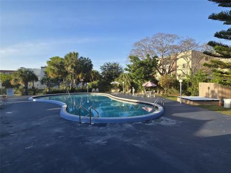 2860 Somerset Drive Fort Lauderdale FL 33311