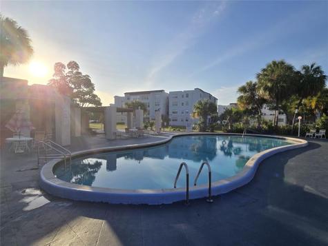 2860 Somerset Drive Fort Lauderdale FL 33311