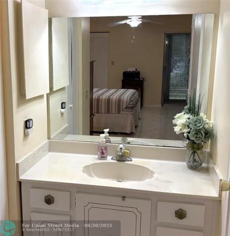3571 Inverrary Drive Lauderhill FL 33319