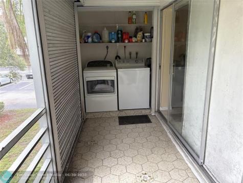 3571 Inverrary Drive Lauderhill FL 33319