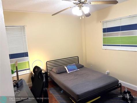 3571 Inverrary Drive Lauderhill FL 33319