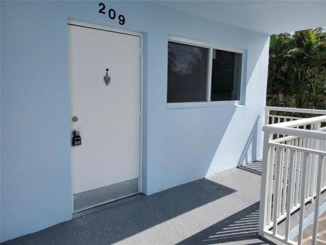 2010 S Federal Highway Boynton Beach FL 33435