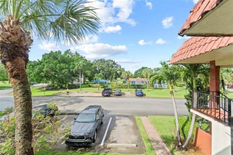 8941 S Hollybrook Boulevard Pembroke Pines FL 33025