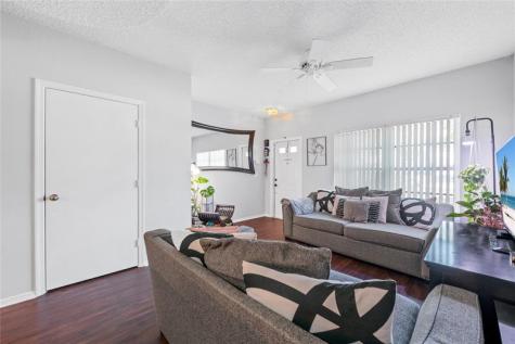 11000 Middle Golf Court Tamarac FL 33321