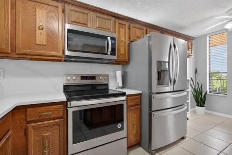 6239 Coral Lake Drive Margate FL 33063