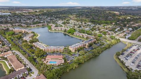 6239 Coral Lake Drive Margate FL 33063