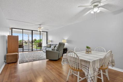 6239 Coral Lake Drive Margate FL 33063