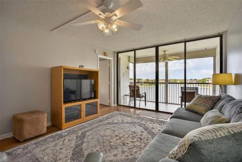 6239 Coral Lake Drive Margate FL 33063