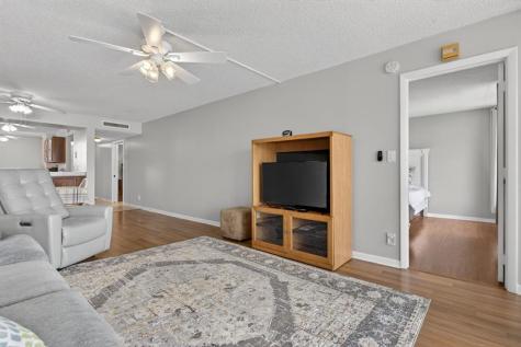 6239 Coral Lake Drive Margate FL 33063
