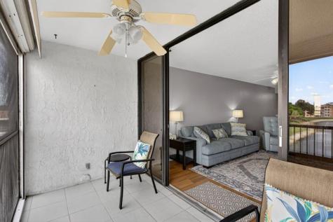 6239 Coral Lake Drive Margate FL 33063