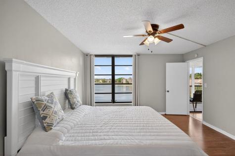 6239 Coral Lake Drive Margate FL 33063