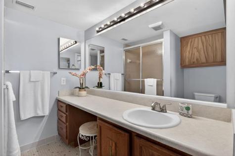 6239 Coral Lake Drive Margate FL 33063
