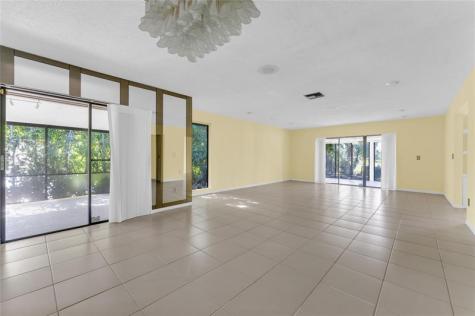 21180 Juego Circle Boca Raton FL 33433