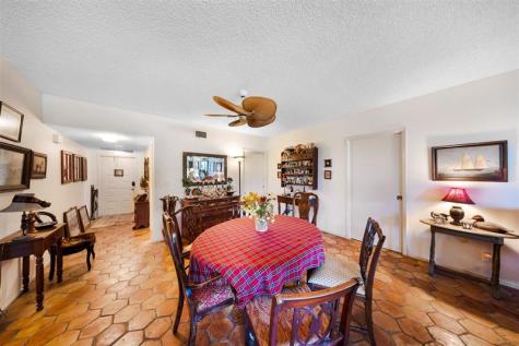 3930 Oaks Clubhouse Drive Pompano Beach FL 33069