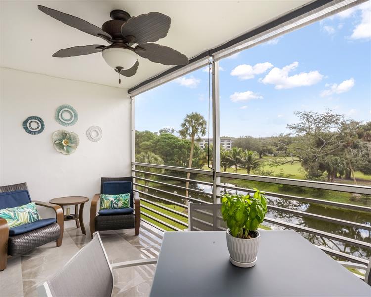 3510 Oaks Way Pompano Beach FL 33069