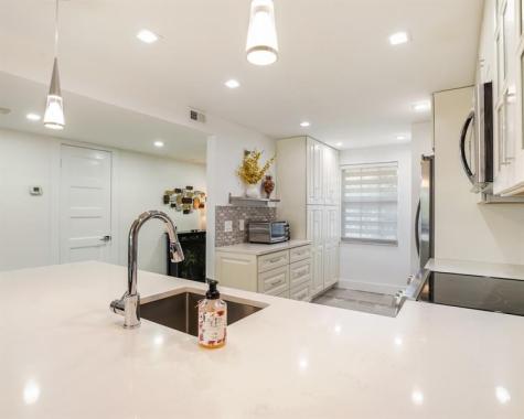 3510 Oaks Way Pompano Beach FL 33069