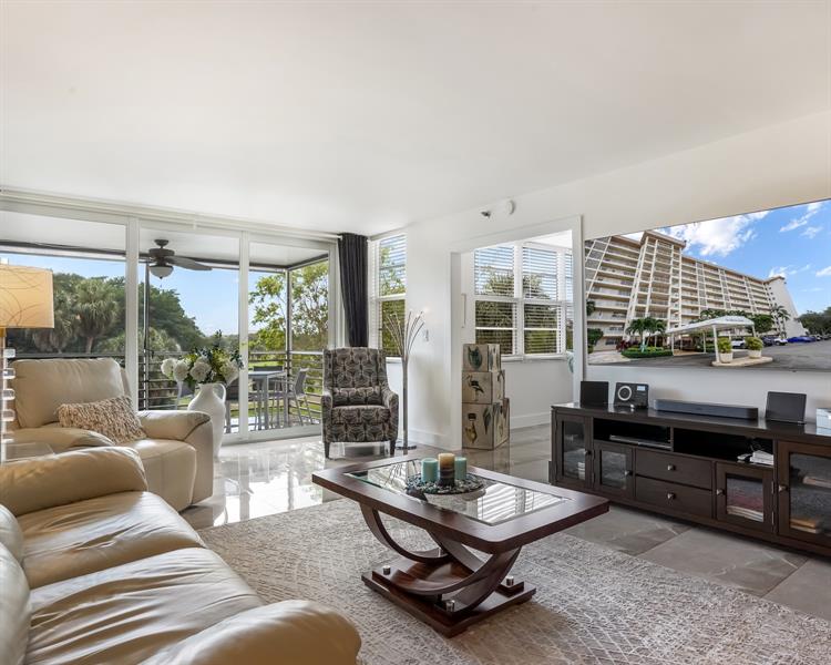 3510 Oaks Way Pompano Beach FL 33069