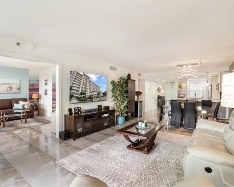 3510 Oaks Way Pompano Beach FL 33069