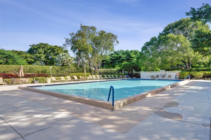 3510 Oaks Way Pompano Beach FL 33069