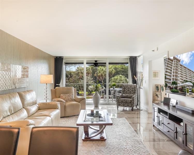 3510 Oaks Way Pompano Beach FL 33069