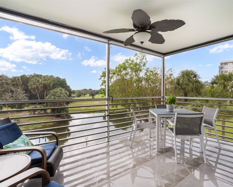 3510 Oaks Way Pompano Beach FL 33069