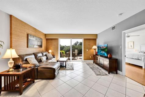 2880 NE 14th Street Causeway Pompano Beach FL 33062