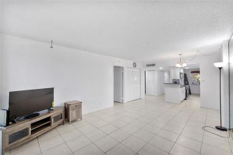 3341 NW 47th Terrace Lauderdale Lakes FL 33319