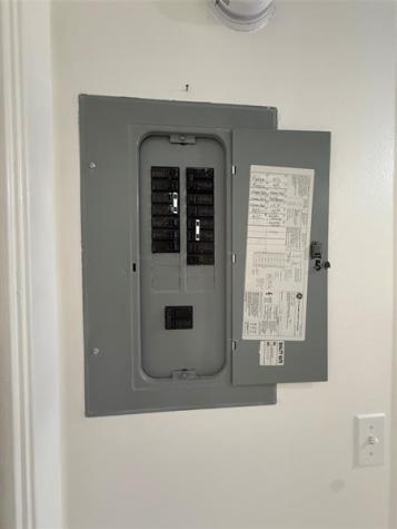 1113 Cambridge Deerfield Beach FL 33442