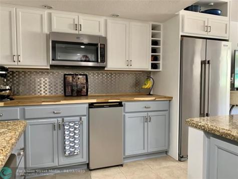 1901 N Andrews Avenue Wilton Manors FL 33311