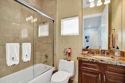 2260 SE 7 Street Pompano Beach FL 33062