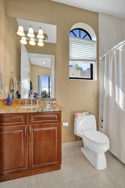 2260 SE 7 Street Pompano Beach FL 33062