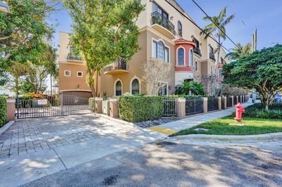 2260 SE 7 Street Pompano Beach FL 33062