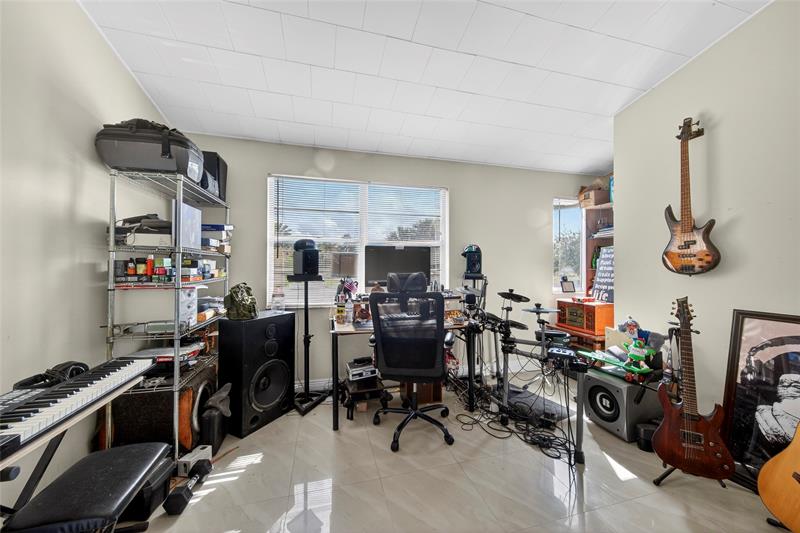 127 SW 3rd Street Pompano Beach FL 33060