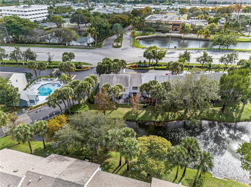 127 SW 3rd Street Pompano Beach FL 33060