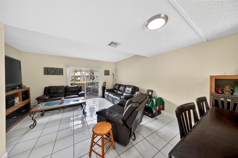 127 SW 3rd Street Pompano Beach FL 33060