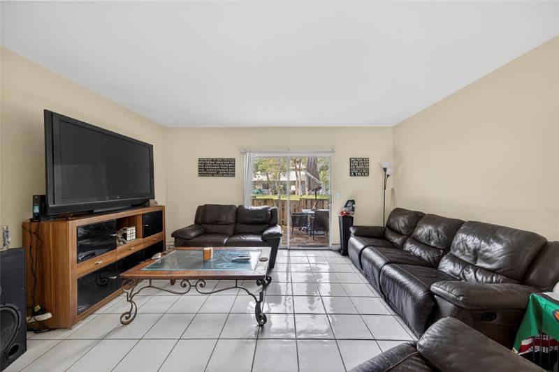 127 SW 3rd Street Pompano Beach FL 33060