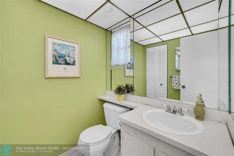 10123 Sunrise Lakes Boulevard Sunrise FL 33322