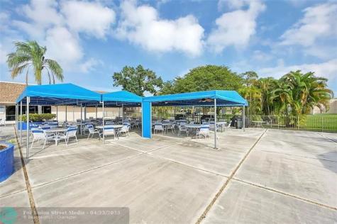 10123 Sunrise Lakes Boulevard Sunrise FL 33322