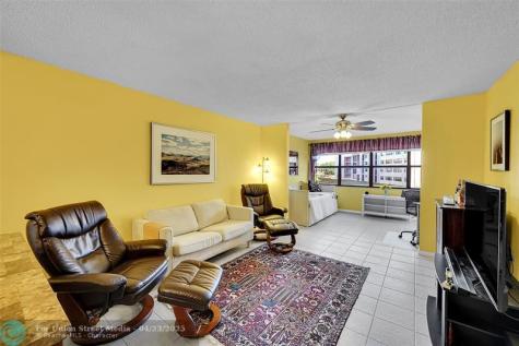 10123 Sunrise Lakes Boulevard Sunrise FL 33322