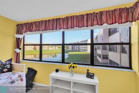 10123 Sunrise Lakes Boulevard Sunrise FL 33322