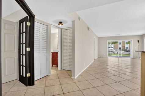 3050 NE 16th Avenue Oakland Park FL 33334